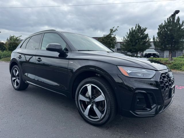 2023 Audi Q5 S line Premium Plus AWD photo