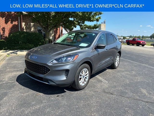 2022 Ford Escape SE AWD photo