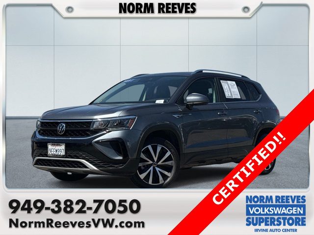 2023 Volkswagen Taos SE FWD photo