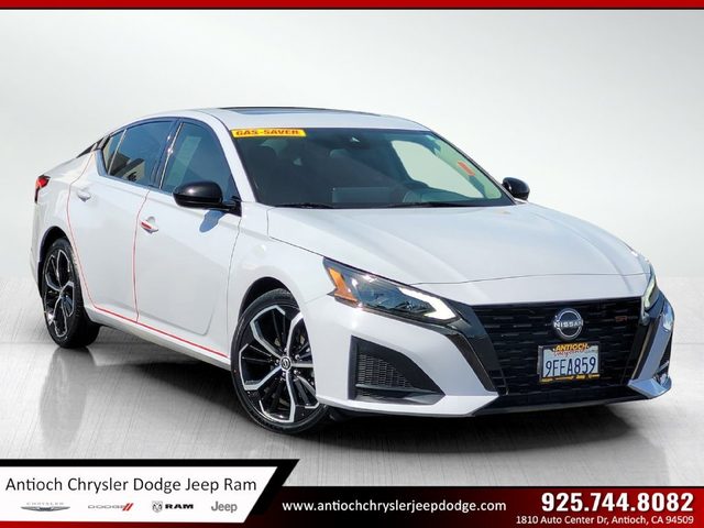2023 Nissan Altima 2.5 SR FWD photo