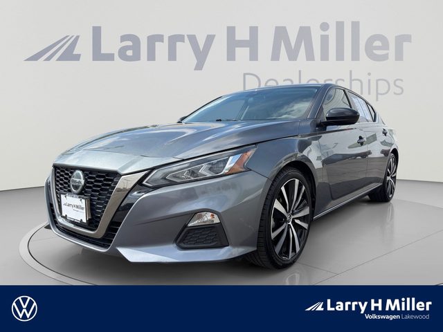 2021 Nissan Altima 2.5 SR FWD photo