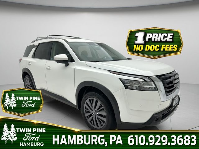 2023 Nissan Pathfinder SL 4WD photo