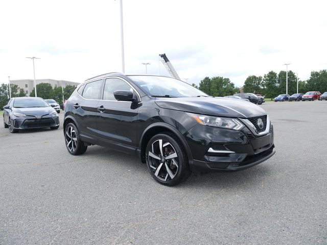 2022 Nissan Rogue Sport SL AWD photo