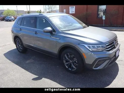 2023 Volkswagen Tiguan SE AWD photo
