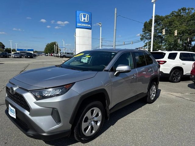 2022 Toyota RAV4 LE AWD photo