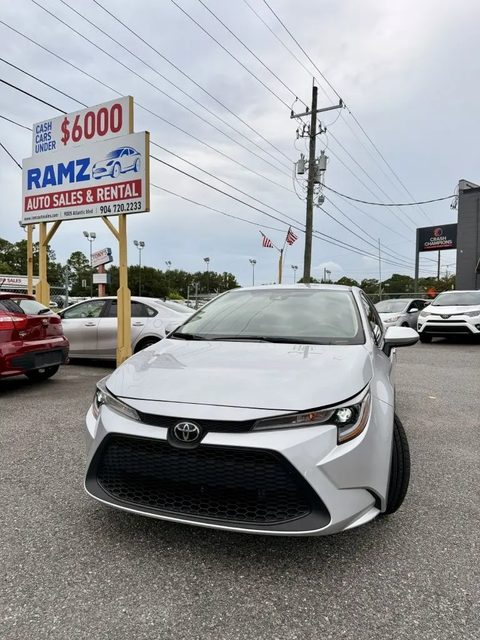 2022 Toyota Corolla LE FWD photo