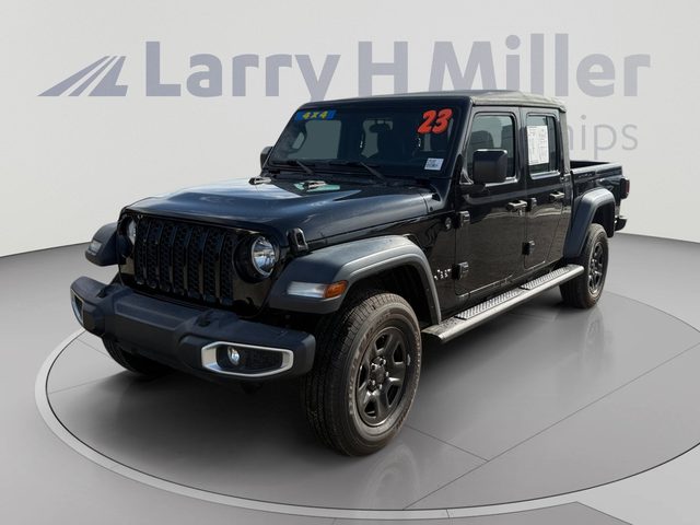 2023 Jeep Gladiator Sport 4WD photo