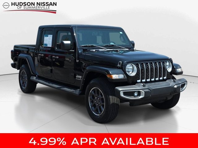2023 Jeep Gladiator Overland 4WD photo