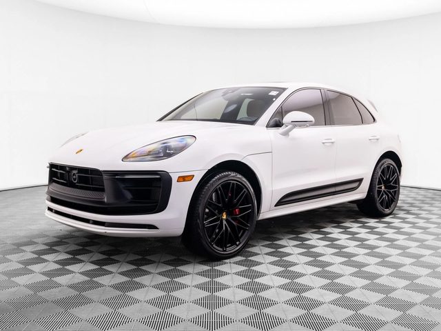 2023 Porsche Macan GTS AWD photo