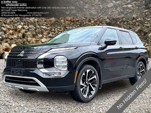 2023 Mitsubishi Outlander SE FWD photo