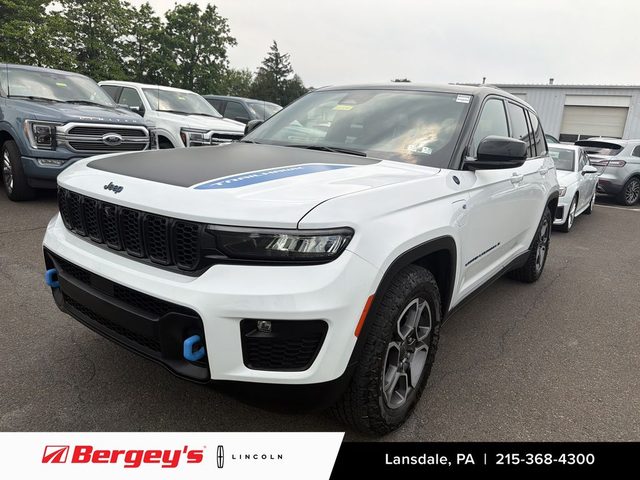 2022 Jeep Grand Cherokee Trailhawk 4WD photo