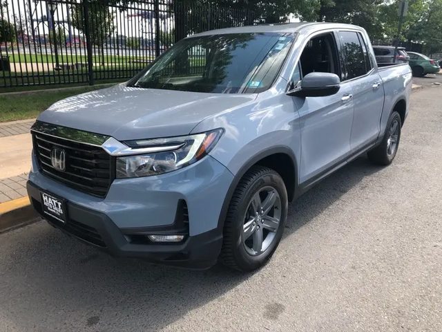 2023 Honda Ridgeline RTL-E AWD photo