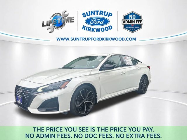 2023 Nissan Altima 2.5 SR FWD photo
