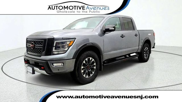2023 Nissan Titan PRO-4X 4WD photo