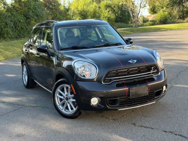 2015 MINI Countryman S AWD photo
