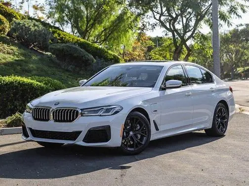 2023 BMW 5 Series 530e RWD photo