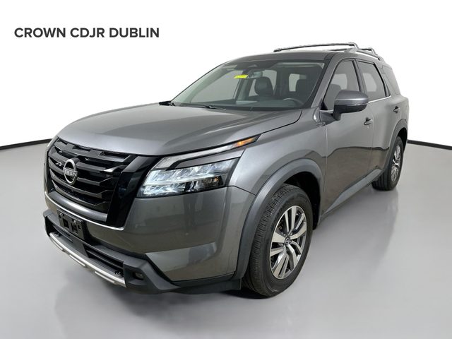 2023 Nissan Pathfinder SL 4WD photo