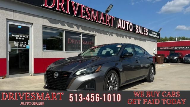 2023 Nissan Altima 2.0 SR FWD photo