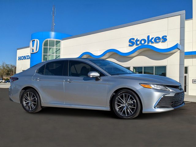 2023 Toyota Camry XLE V6 FWD photo