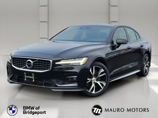 2020 Volvo S60 R-Design AWD photo