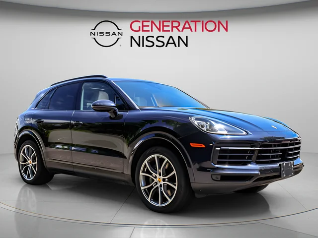 2023 Porsche Cayenne Platinum Edition AWD photo