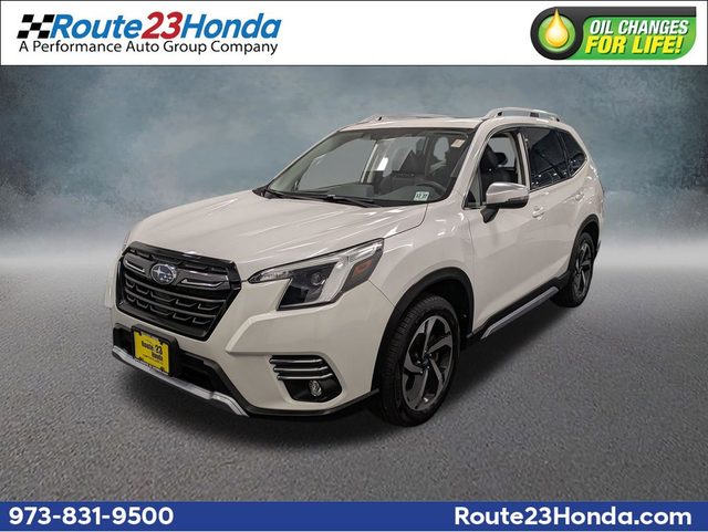 2022 Subaru Forester Touring AWD photo