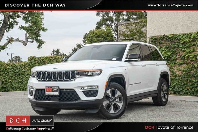 2022 Jeep Grand Cherokee  4WD photo