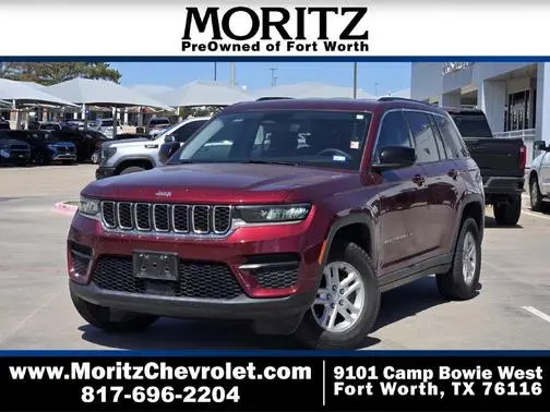 2023 Jeep Grand Cherokee Laredo 4WD photo