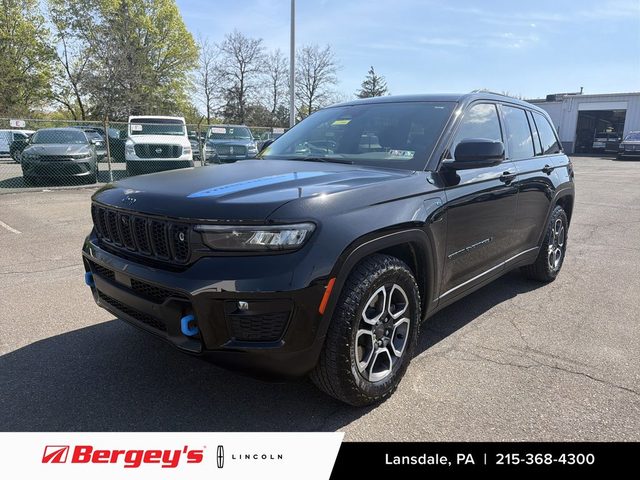 2022 Jeep Grand Cherokee Trailhawk 4WD photo