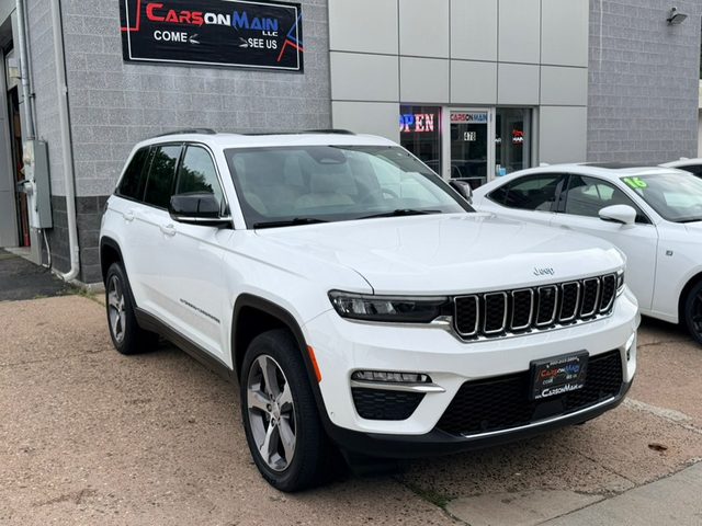 2022 Jeep Grand Cherokee  4WD photo