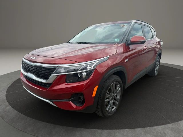 2023 Kia Seltos S AWD photo