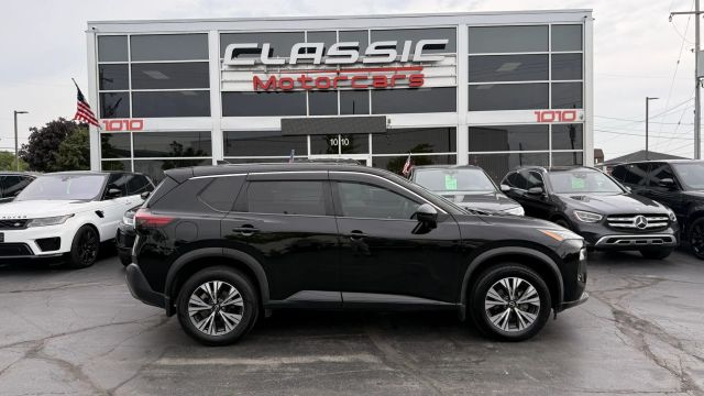 2022 Nissan Rogue SV FWD photo