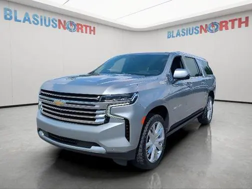 2023 Chevrolet Suburban High Country 4WD photo