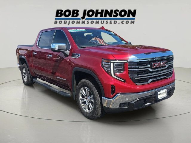 2022 GMC Sierra 1500 SLT 4WD photo