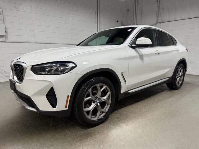 2023 BMW X4 xDrive30i AWD photo