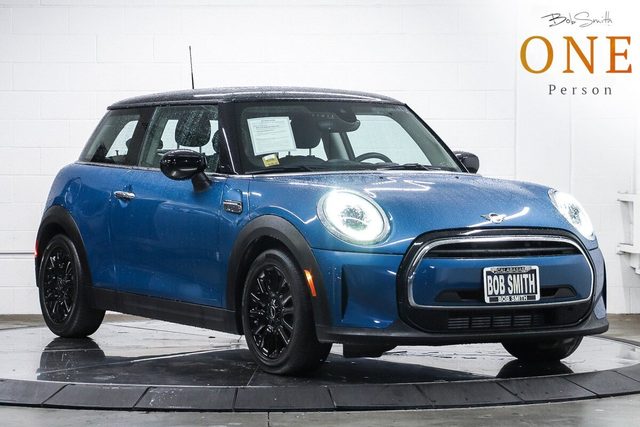 2023 MINI Hardtop 2 Door Cooper FWD photo