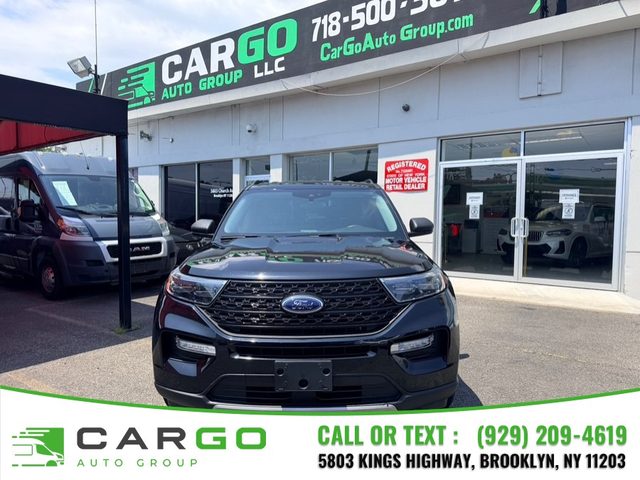 2022 Ford Explorer XLT 4WD photo