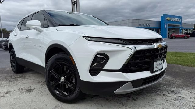 2023 Chevrolet Blazer LT AWD photo
