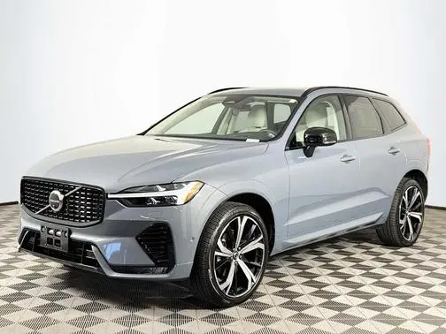 2023 Volvo XC60 Ultimate Dark Theme AWD photo