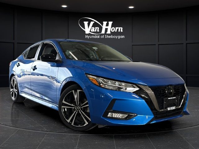 2022 Nissan Sentra SR FWD photo