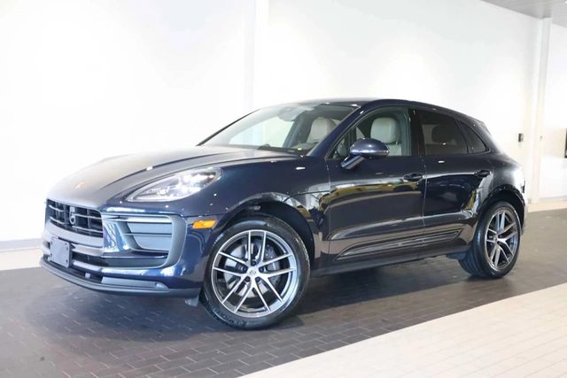 2023 Porsche Macan T AWD photo