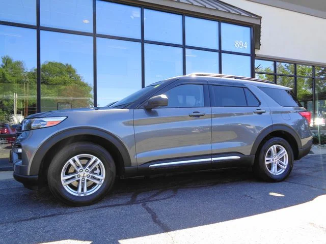 2022 Ford Explorer XLT 4WD photo