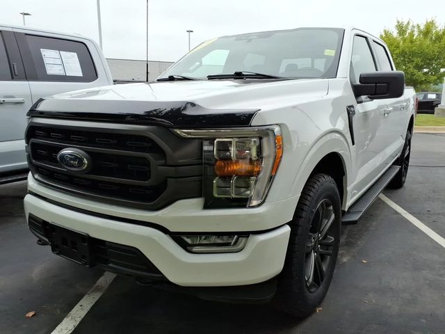 2022 Ford F-150 XLT 4WD photo