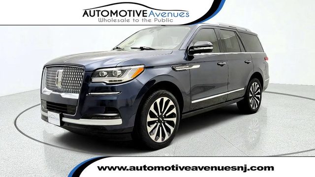 2022 Lincoln Navigator Reserve RWD photo