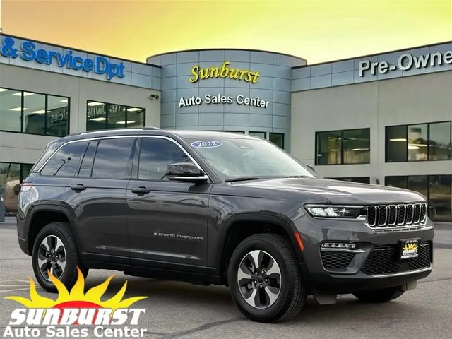2022 Jeep Grand Cherokee  4WD photo
