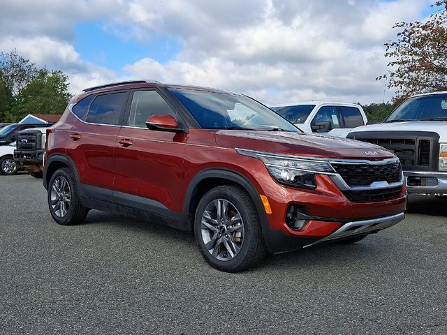 2023 Kia Seltos S FWD photo