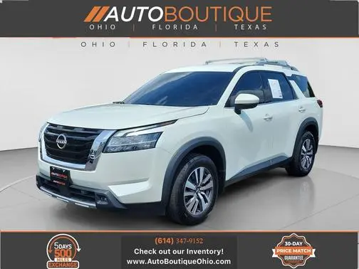2023 Nissan Pathfinder SL 4WD photo