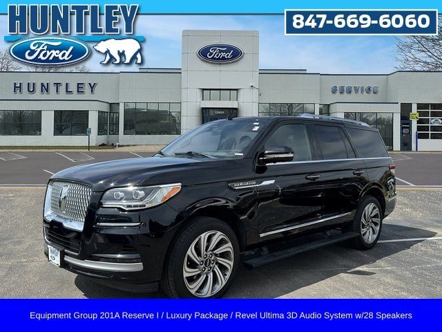 2022 Lincoln Navigator Reserve 4WD photo