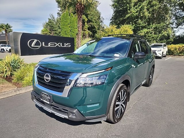 2023 Nissan Pathfinder Platinum 4WD photo