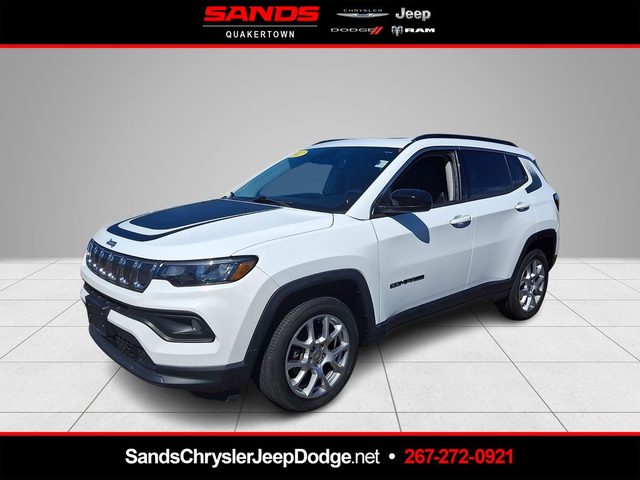 2022 Jeep Compass Latitude Lux 4WD photo